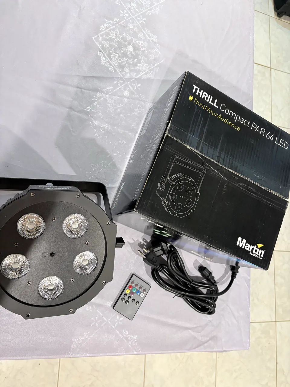 Controlador de luz e 2 compact par 64 Led - Foto 2