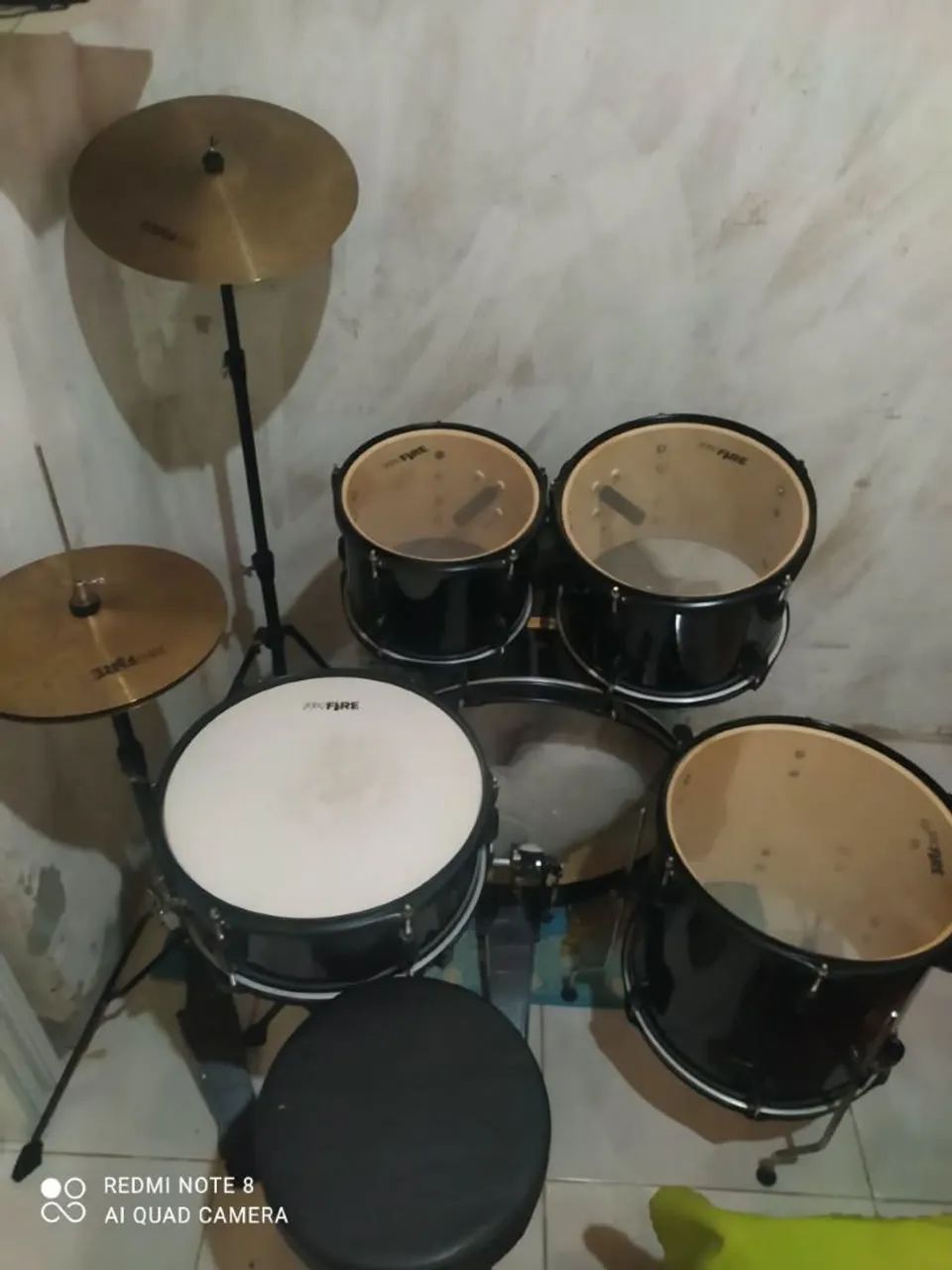 Bateria profyre completa semi-nova.