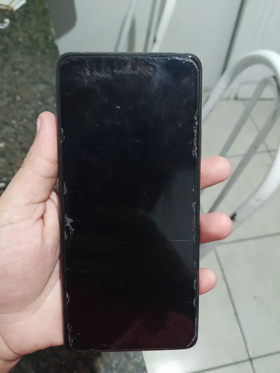 Vendo celular Redmi note 10 pro funcionando perfeitamente bem, trincos apenas na película 