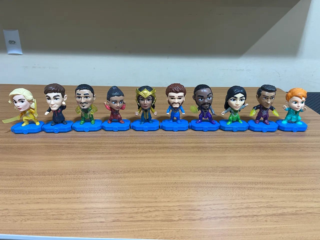 Bonecos Eternos Marvel Mc Donalds