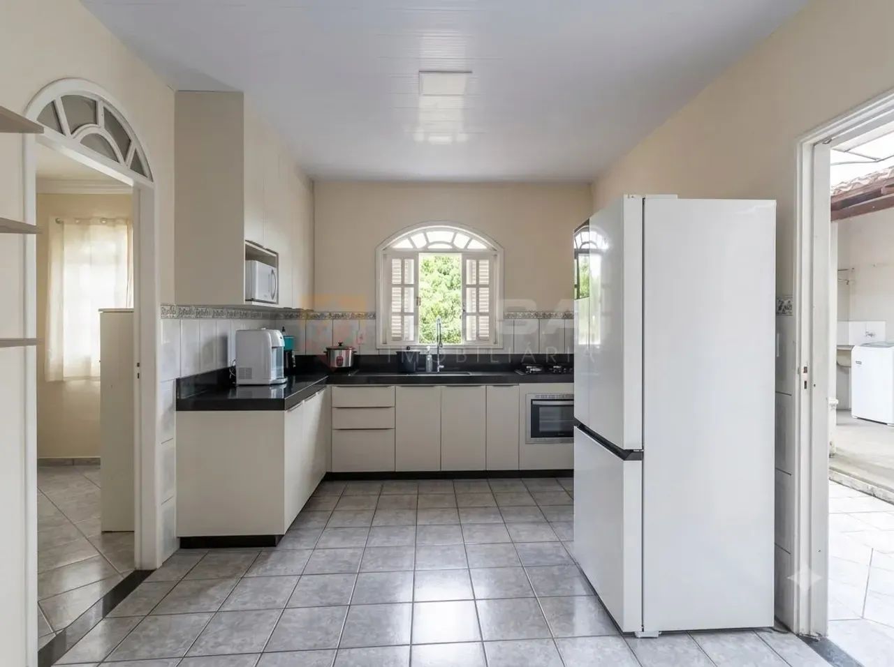 Casa com 2 Quartos e quintal em Serra Dourada 3