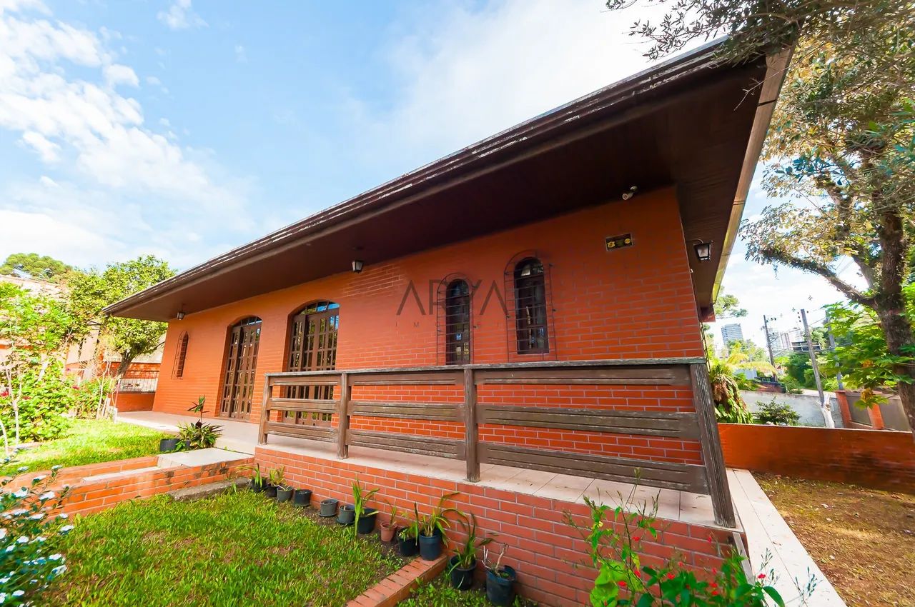 Casa à venda em Campo Comprido ARYA1