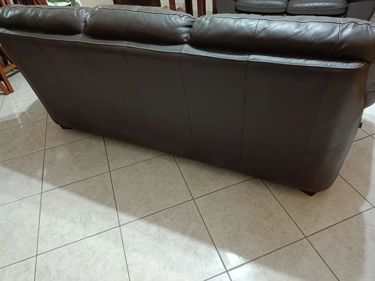 Conjunto de sofá em couro 2e 3 lugares  - Foto 3