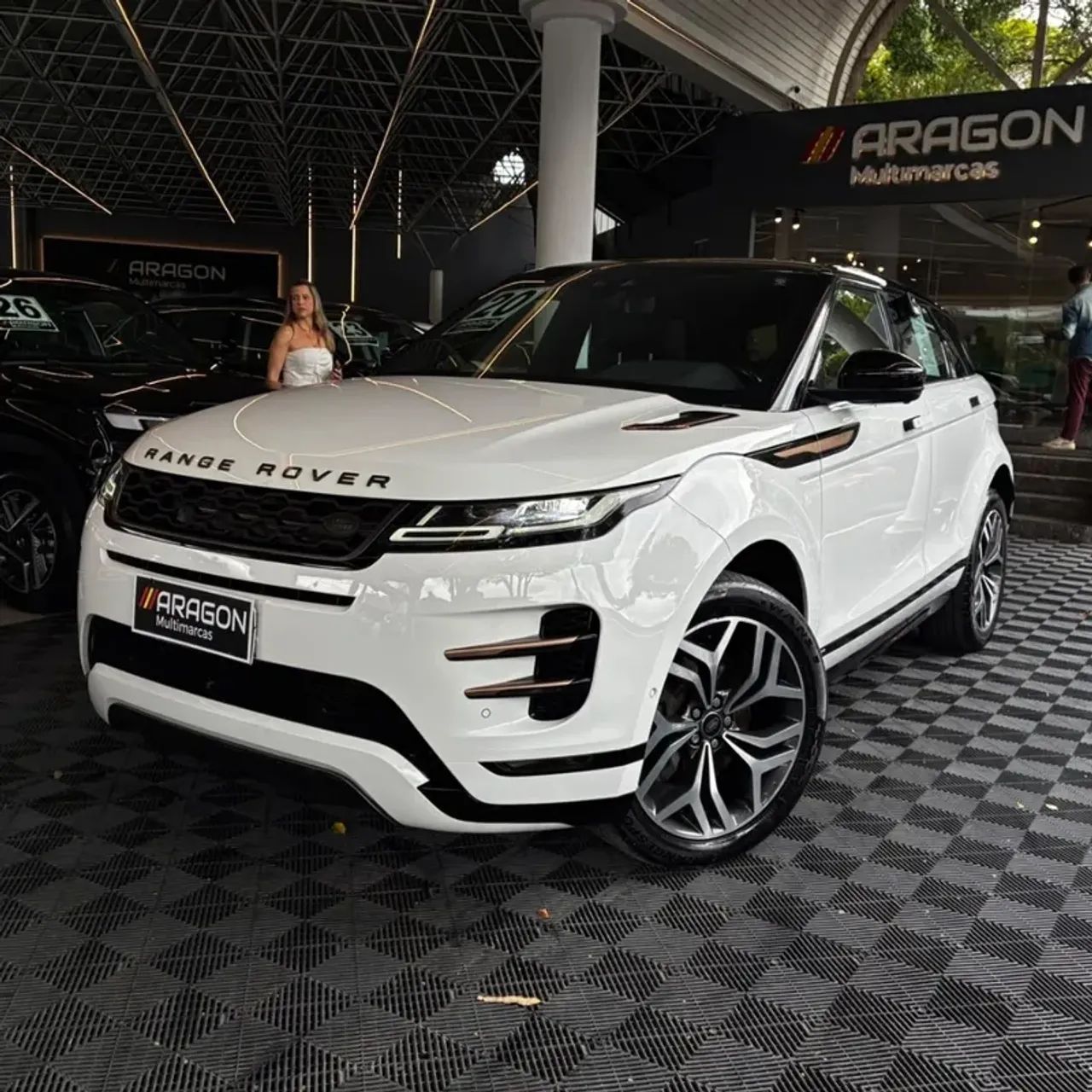 Land Rover Range Rover Evoque HSE DYNAMIC 2.0 TB-SI4 2020