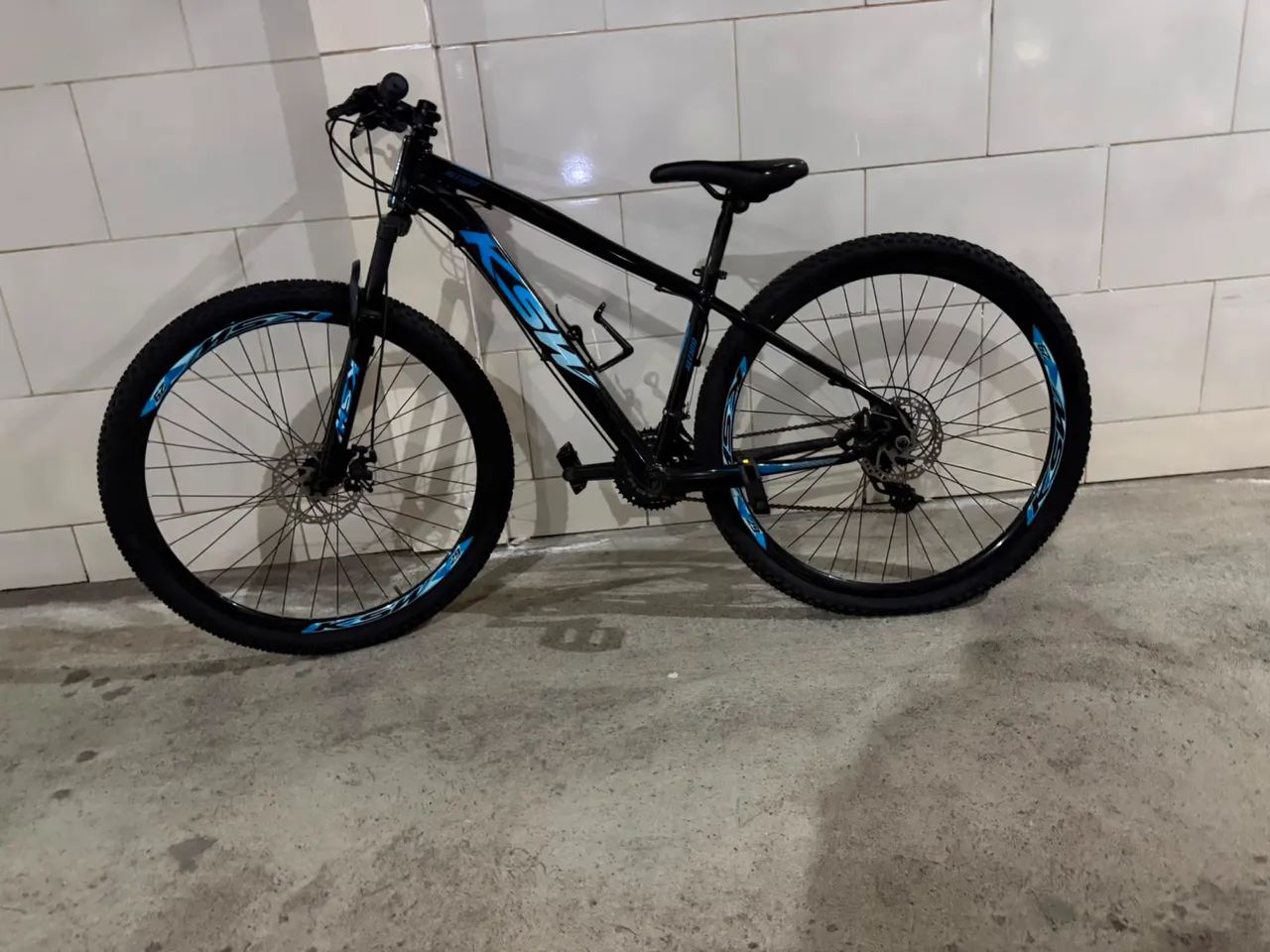 bicicleta ksw aro 29 com capa.  - Foto 2