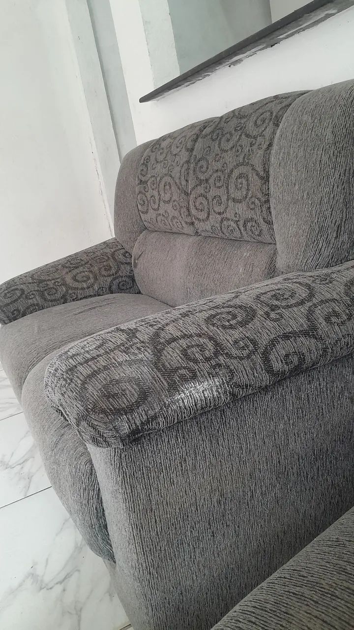 Vendo sofá usado em ótimo estado  - Foto 3