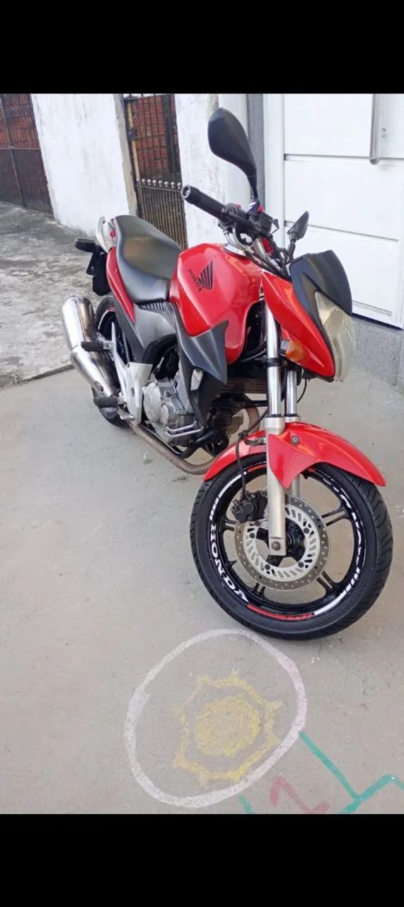 CB 300 