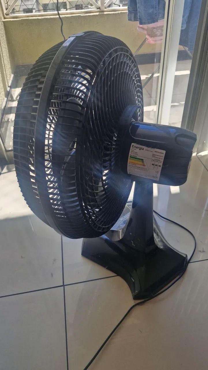 Ventilador Britânia  BVT400 funciona perfeitamente - Foto 2