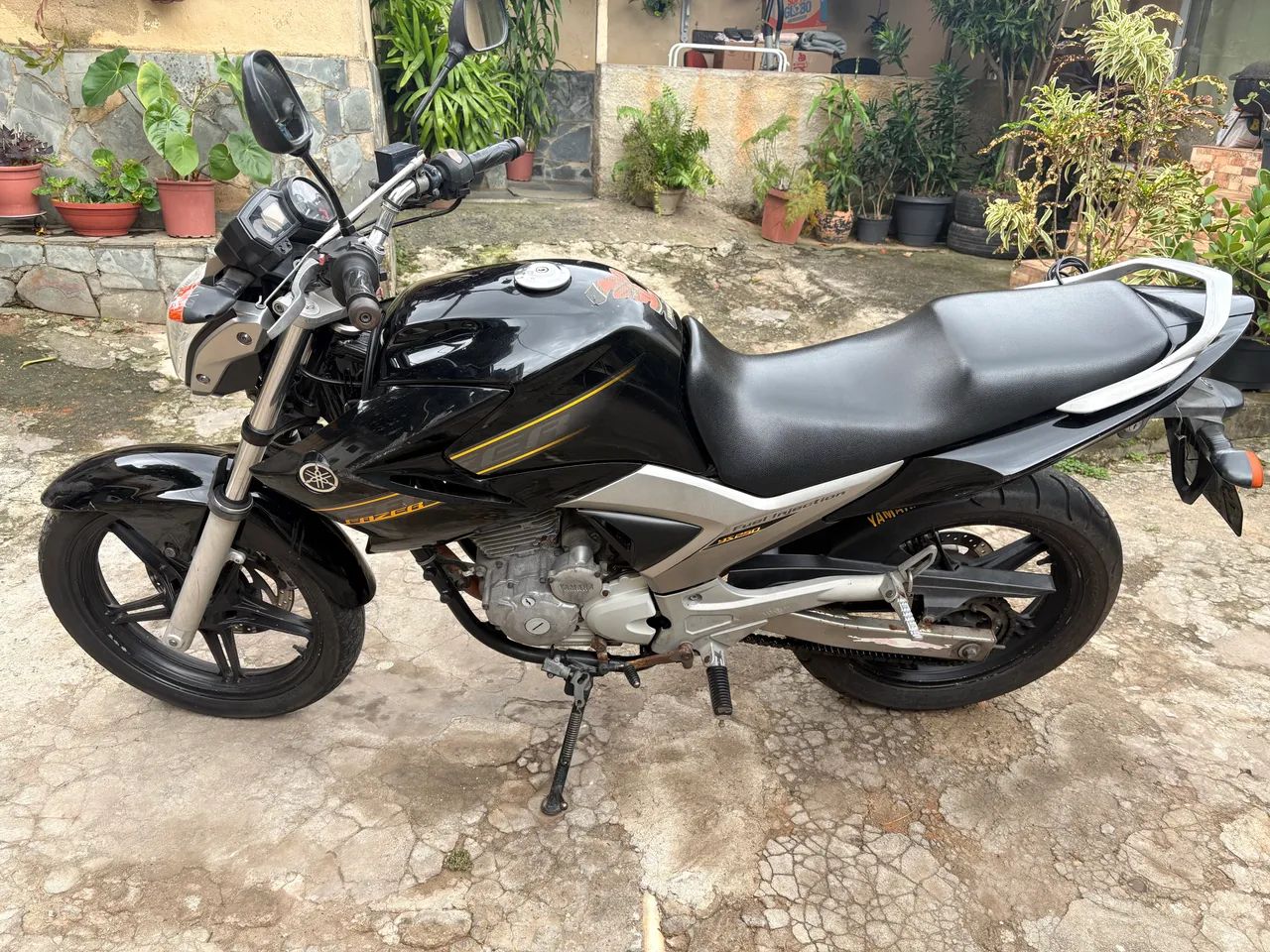 Fazer 250 10/11