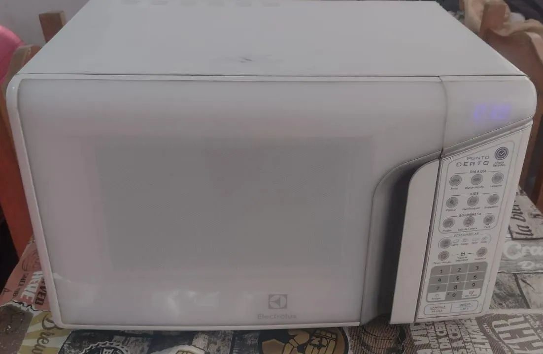 Microondas Eletrolux 31 litros