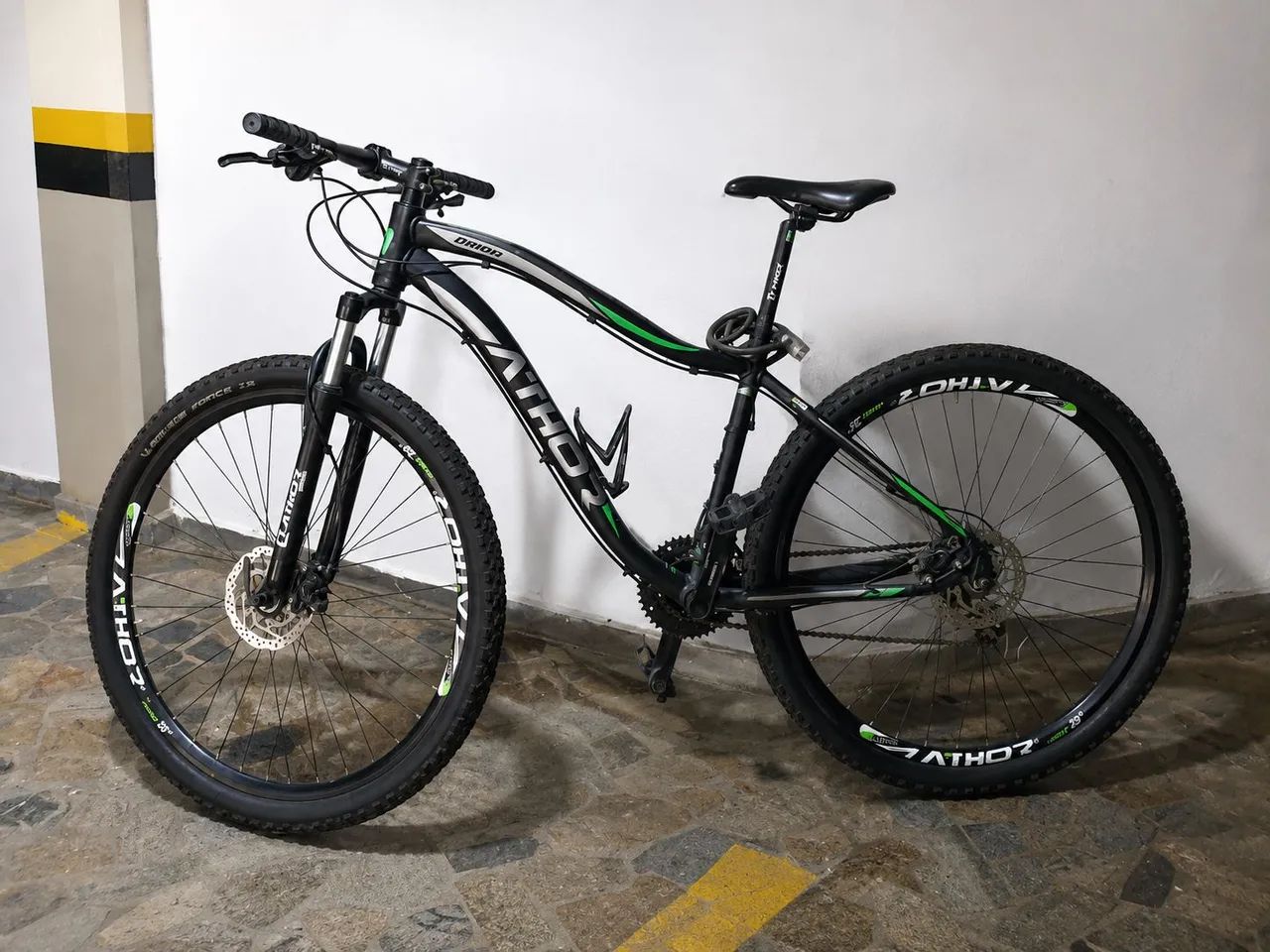 Bicicleta aro 29. Excelente estado de conservação 