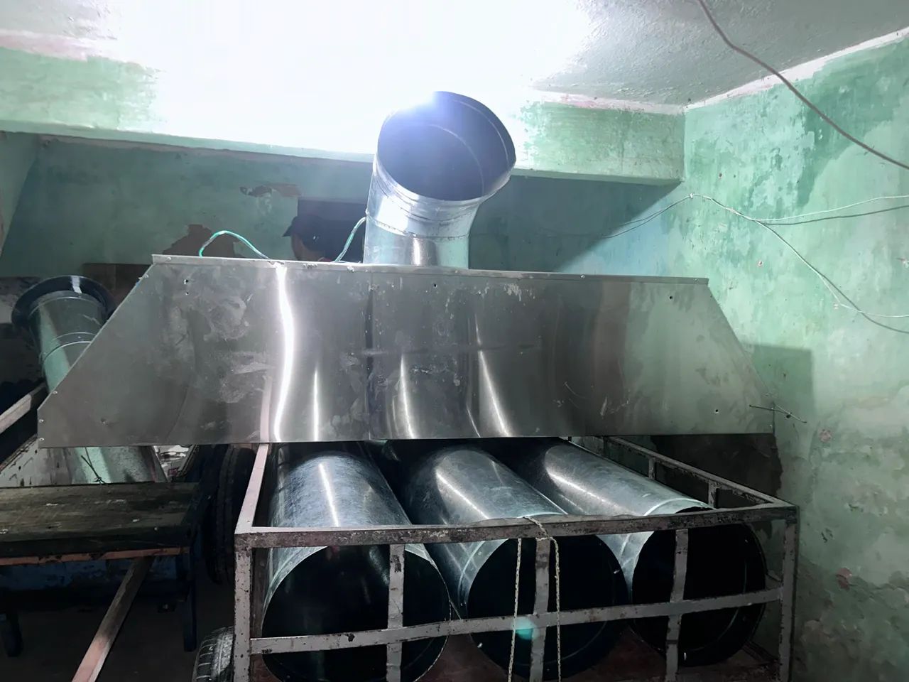 Vendo uma coifa comercial nova nunca foi usada completa - Foto 3