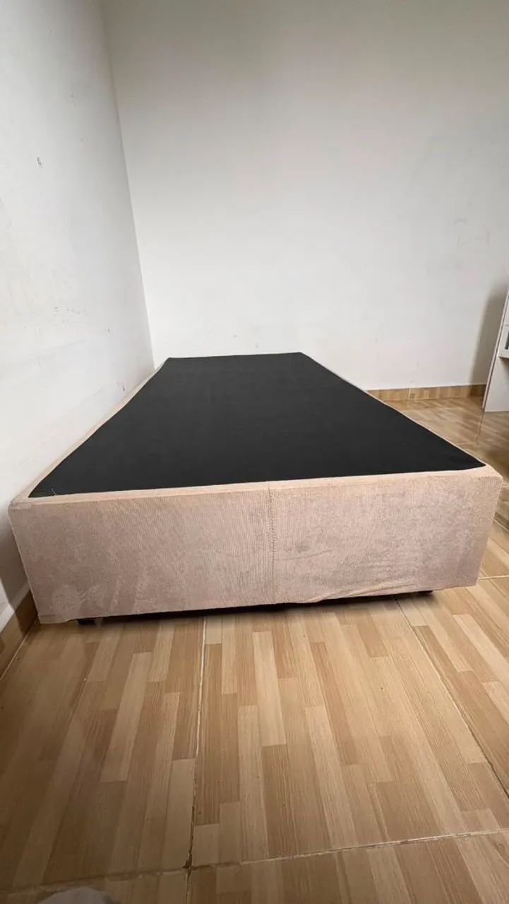 Vendo dois box de solteiro iguais  - Foto 2