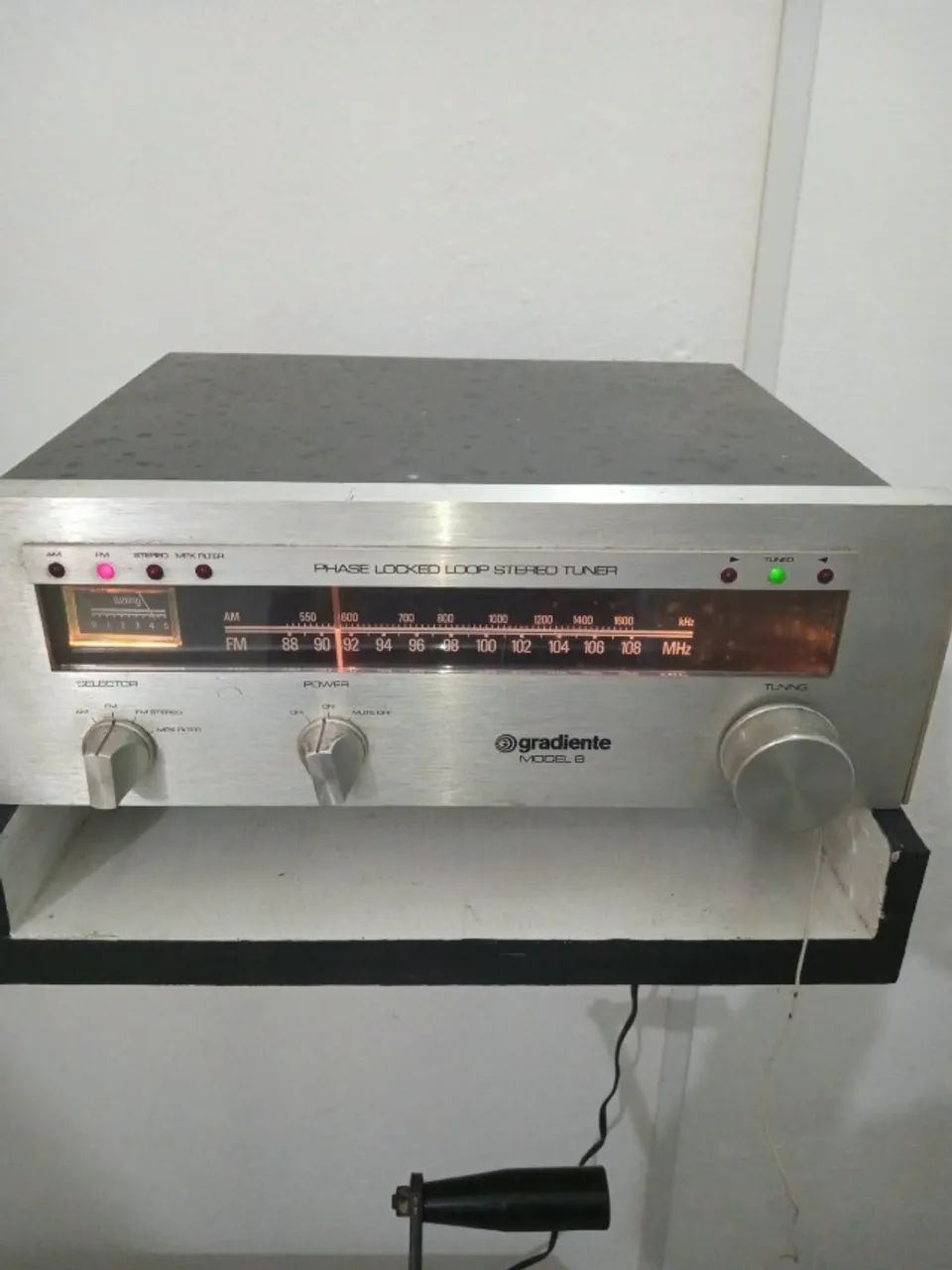 SINTONIZADOR DE RÁDIO AM/FM GRADIENTE MODEL 8