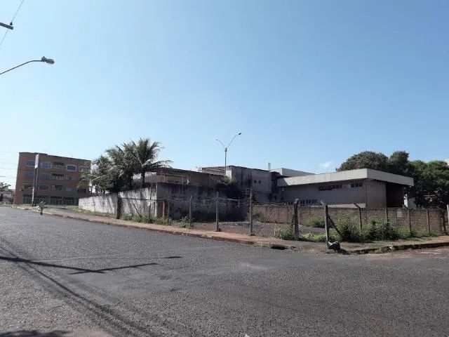 Comercial Prédio em Uberlândia - Foto 4