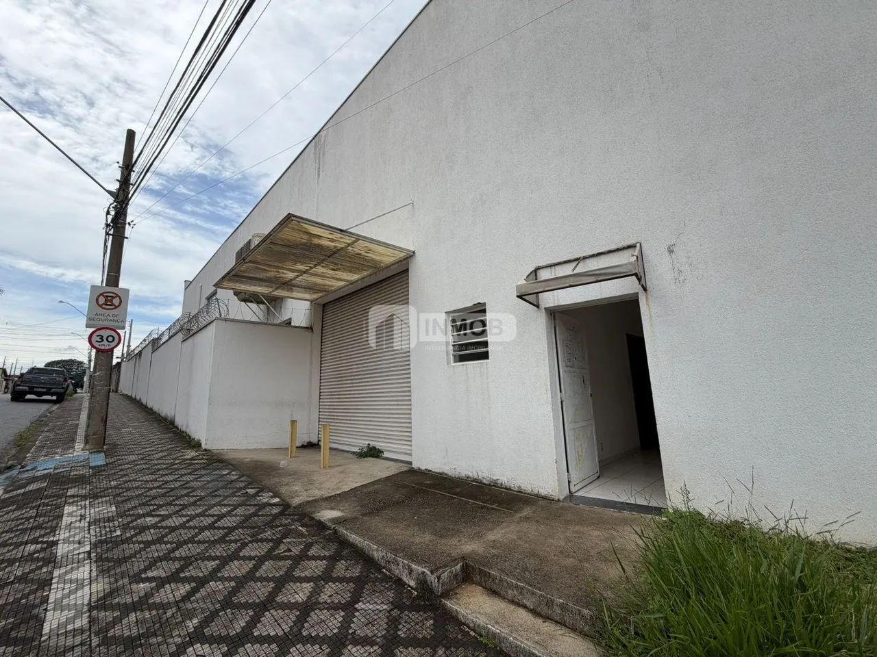 Loja Comercial no Centro de Taubaté, 1000m² para Locação - Foto 7