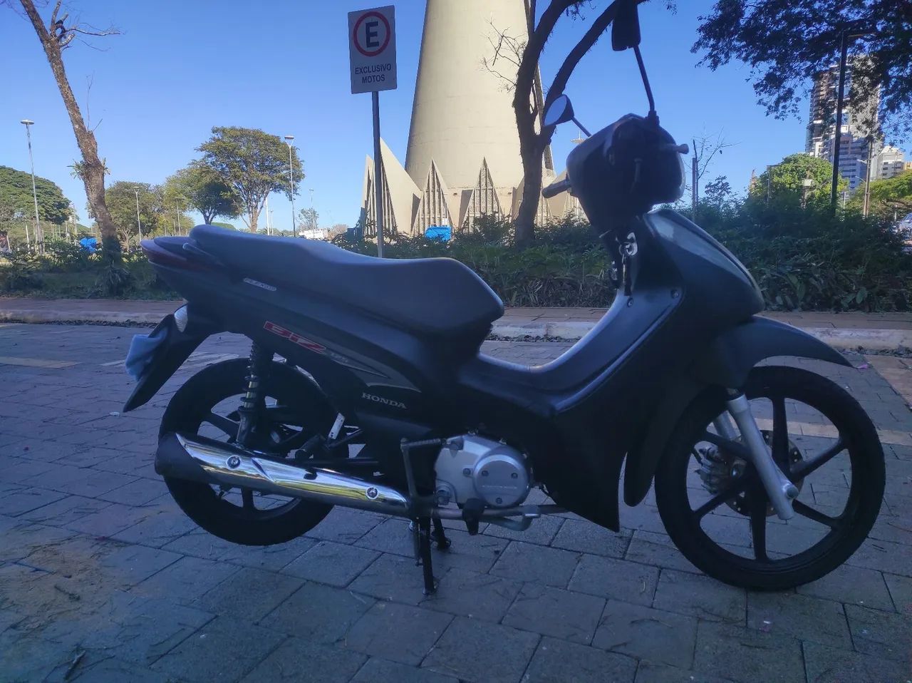 Biz Ex 125 2015