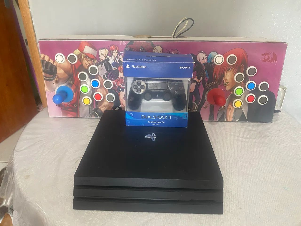 Ps4 pro e controle de fliperama 