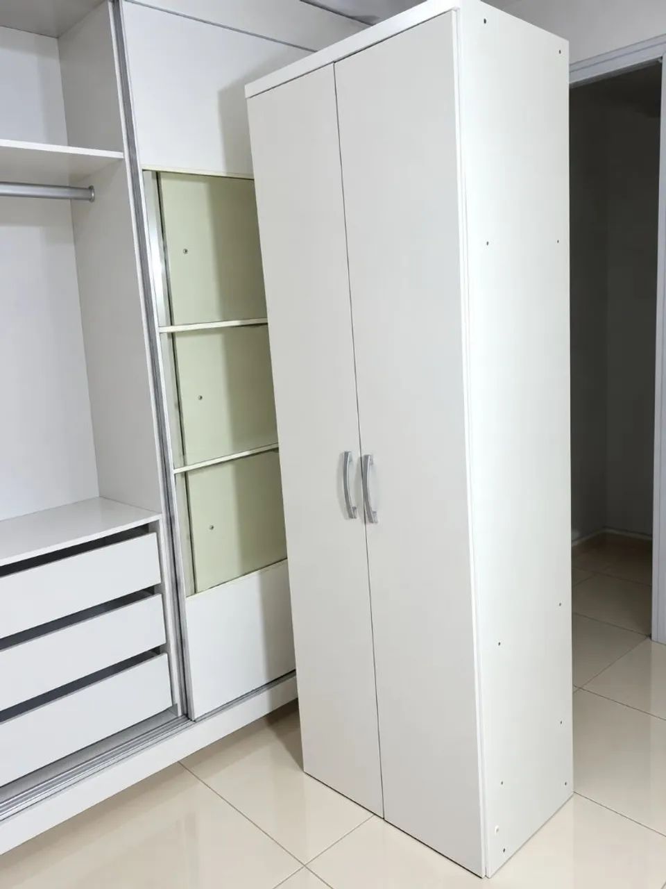 Guarda roupa - Frete incluso  - Foto 4