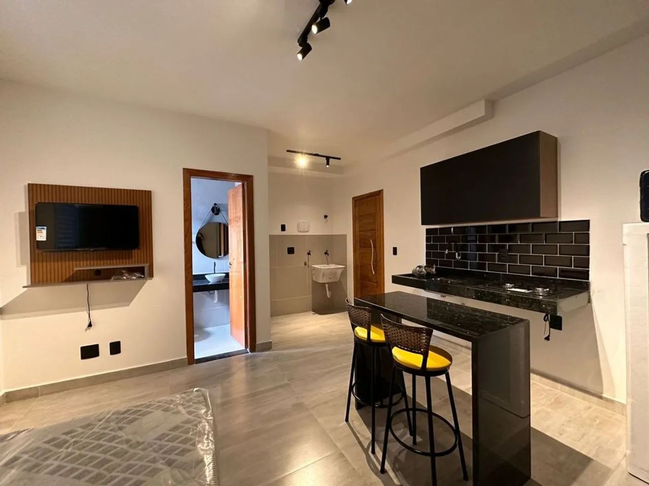 Studio em condomínio para Alugar em São Paulo - SP