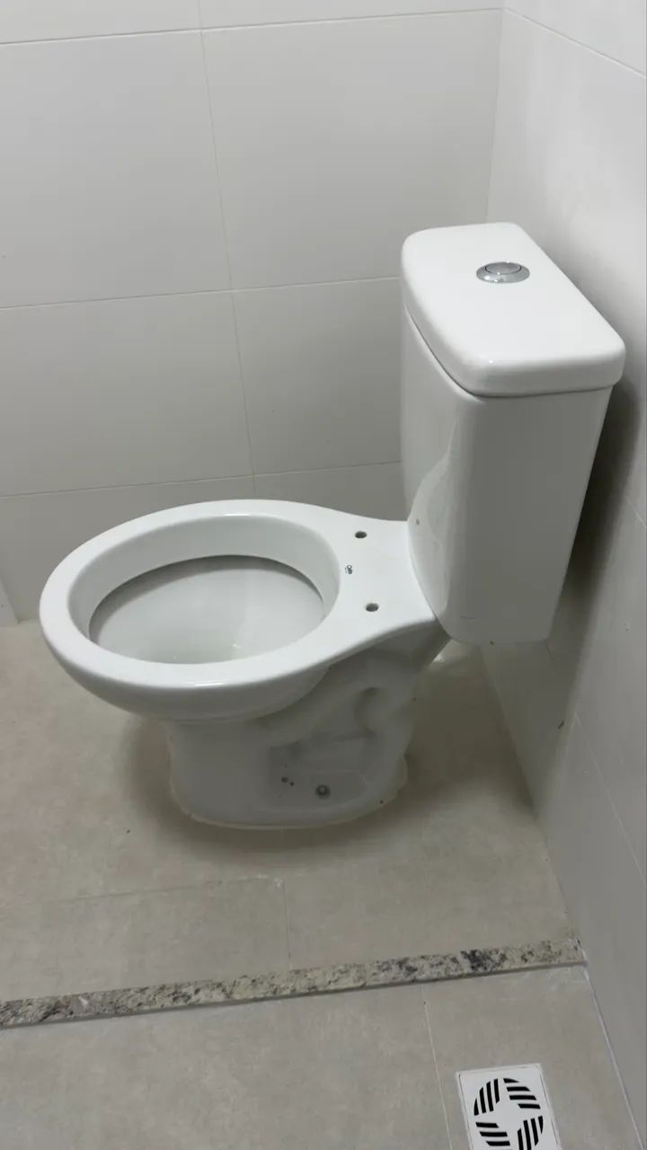 Vaso Sanitário com Caixa Acoplada Celite - Branco NOVO (Sem Uso) - Foto 2