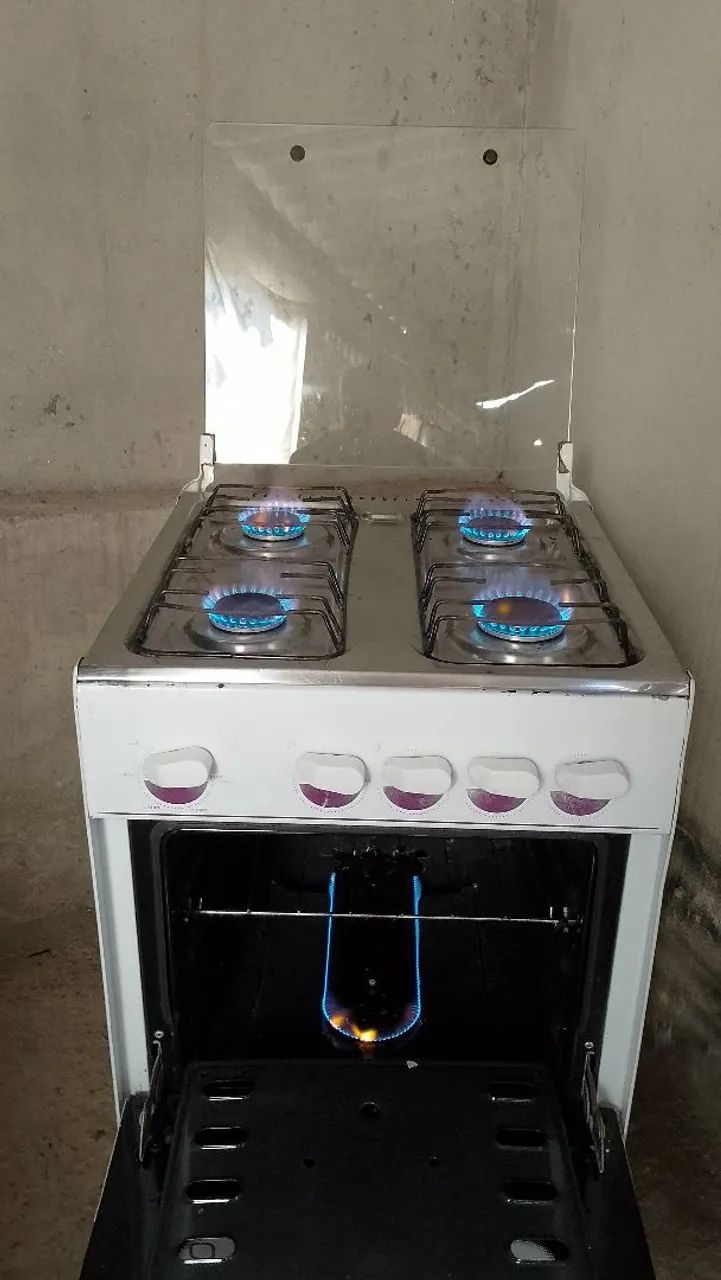 Fogão de quatro bocas não e elétrico funcionando perfeitamente  - Foto 5