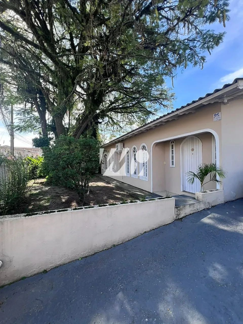 Casa 3 Quartos com 1 Suíte e 135m² - Centro - mrt