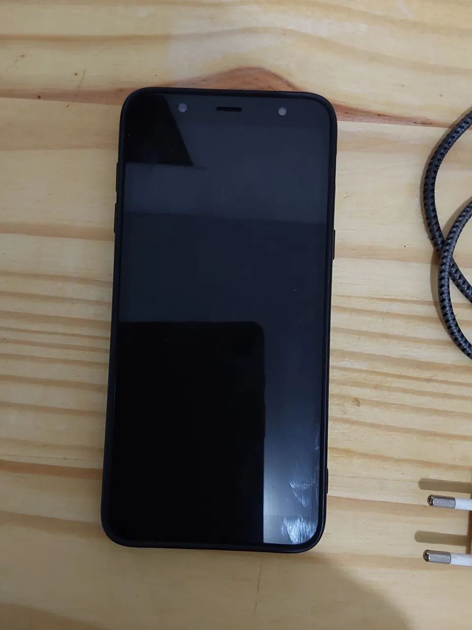Celular Samsung j8 64gb perfeitas condições 