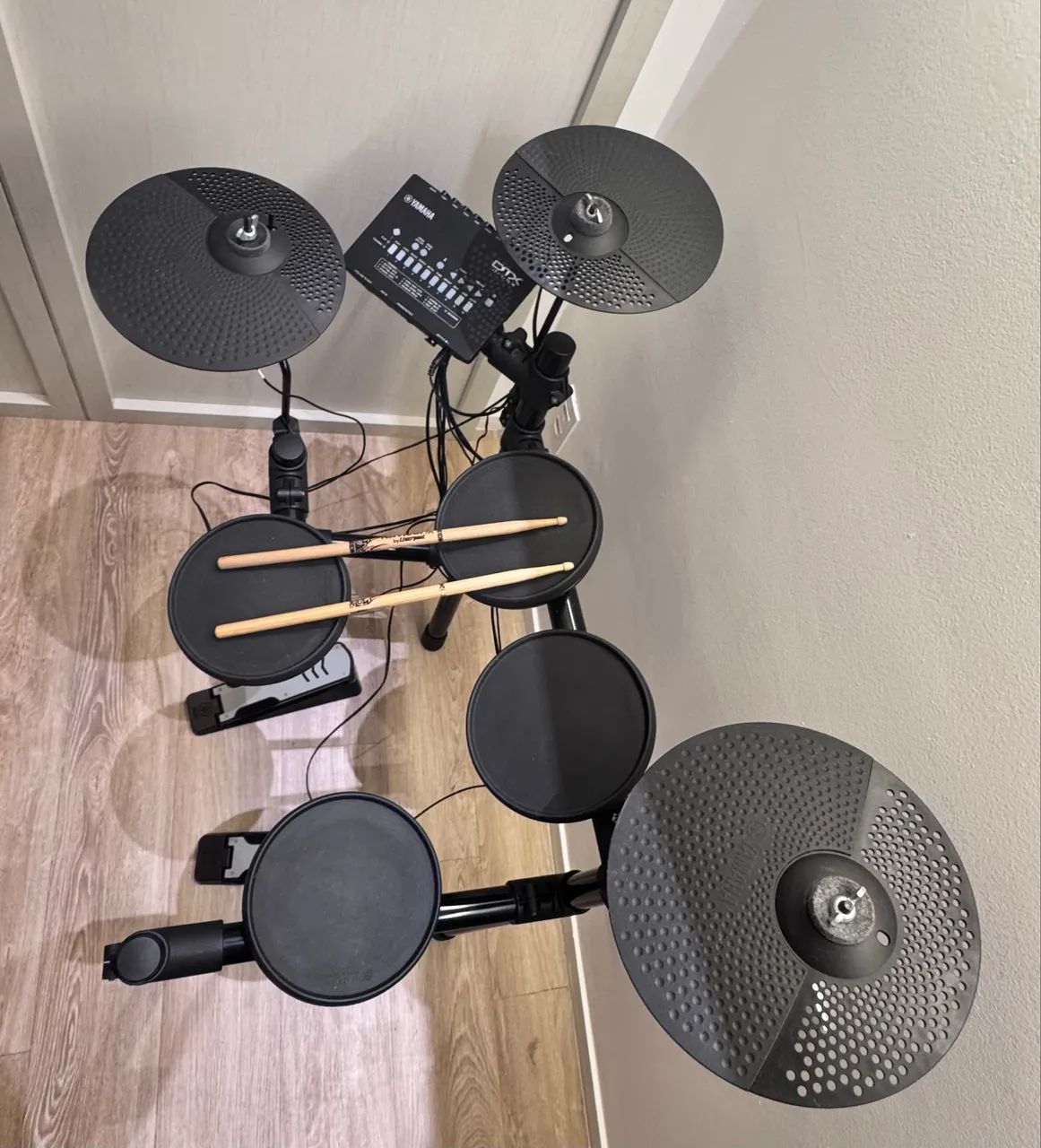 Bateria Eletrônica Yamaha DTX - Estado de Nova (Usada Apenas 3x) - Foto 4