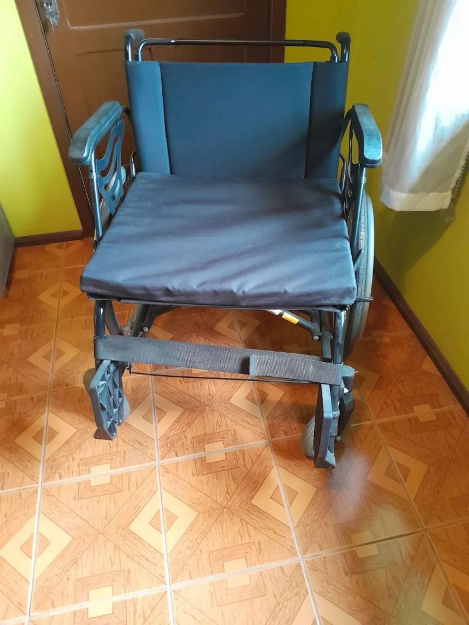 Venda de Cadeira de Rodas - Foto 3