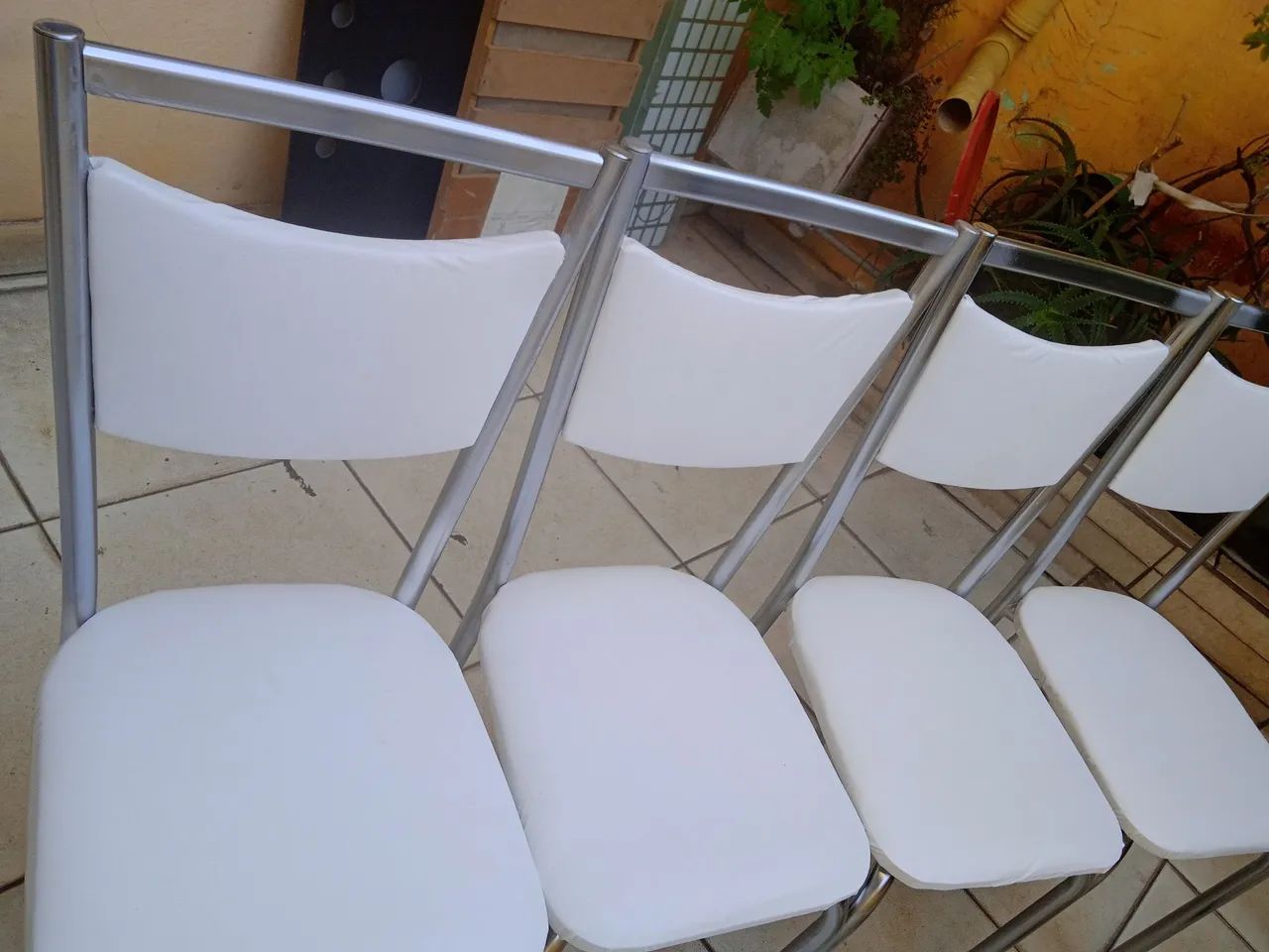 Mesa com 4 cadeiras, lindas ? - Foto 4