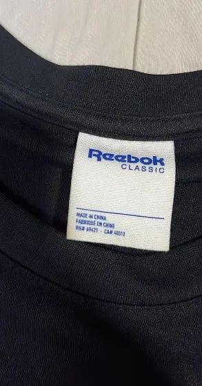 camiseta pleasures x reebok preta oversized - Foto 4