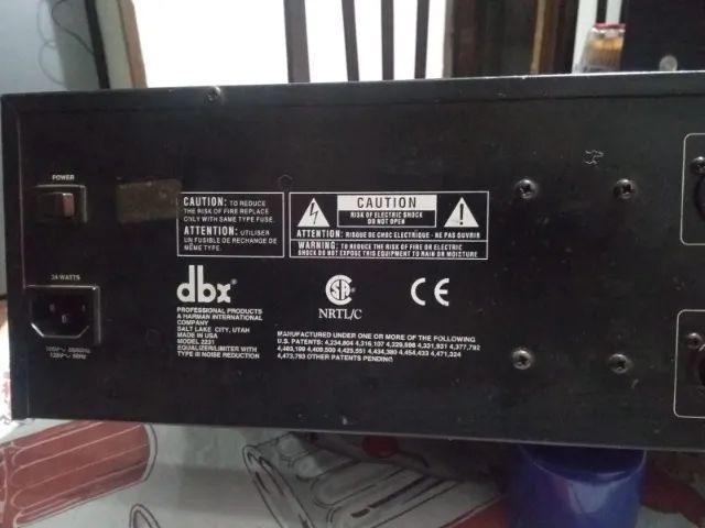 EQUALIZADOR E COMPRESSOR DBX 2231 - Foto 4