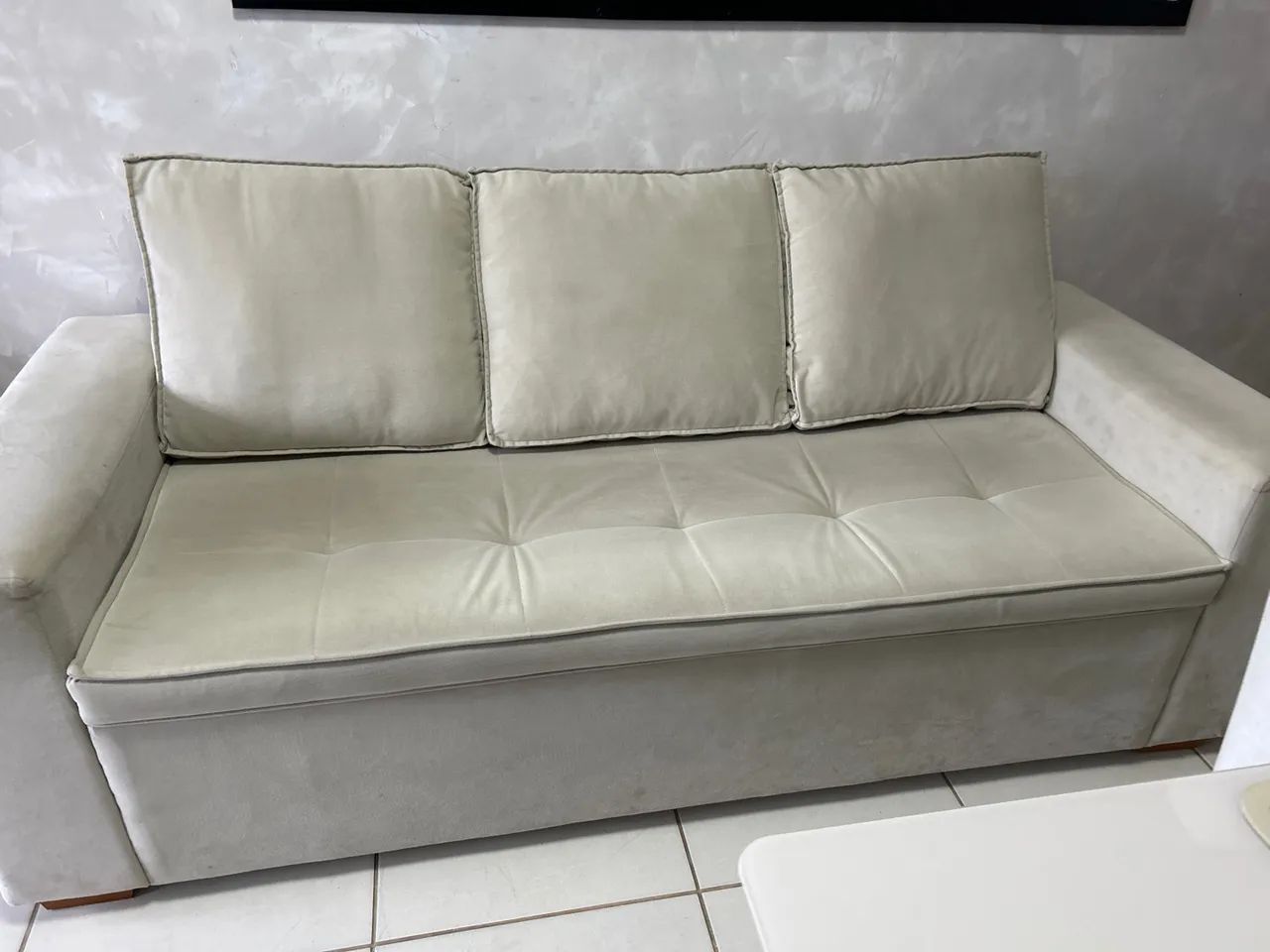Vendo Sofá semi-novo 2 metros - Foto 3