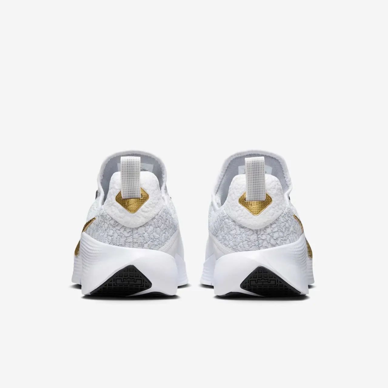 Tênis Nike Lebron TR1 Masculino - Foto 4