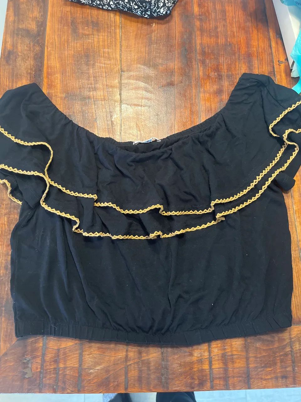 Lote de roupas marcas variadas - Foto 3