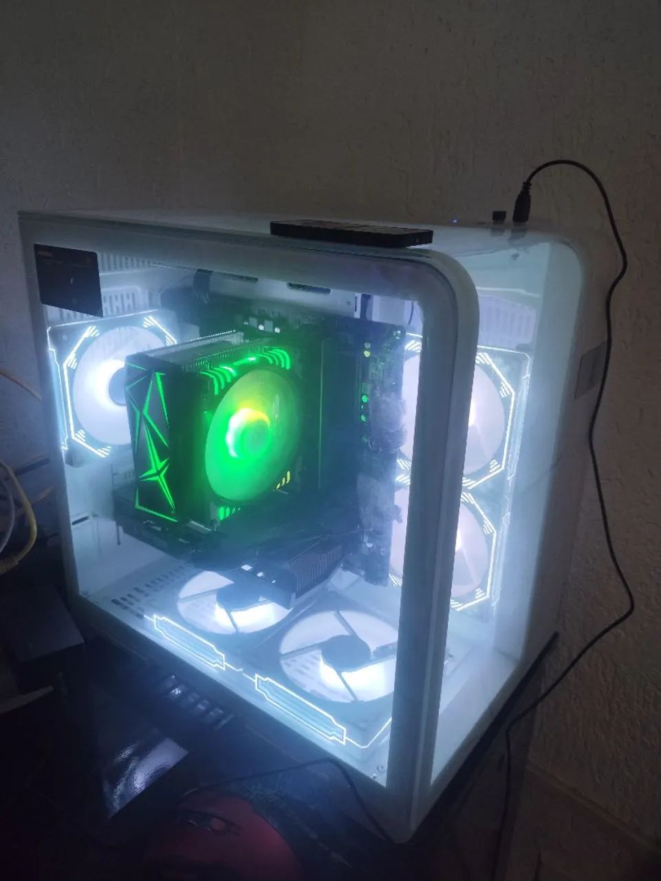 Gaming PC with AMD Ryzen 5