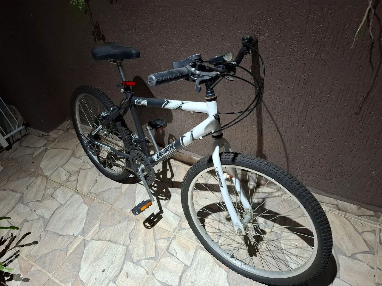 Bicicleta aro 24 pouco uso 
