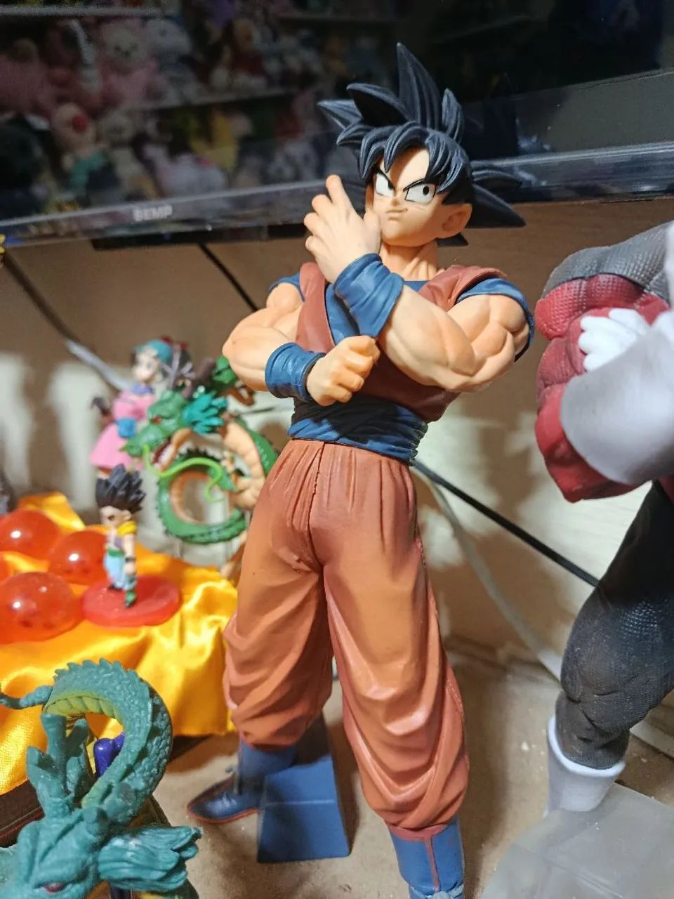 Goku Base 28cm Action Figure  - Foto 3
