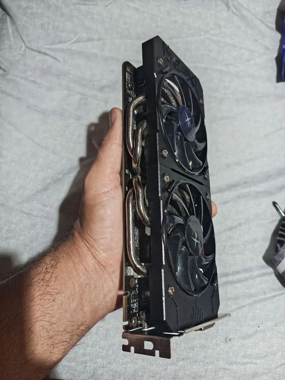 Placa de Video XFX RX 290 4GB ( com defeito ) - Foto 4