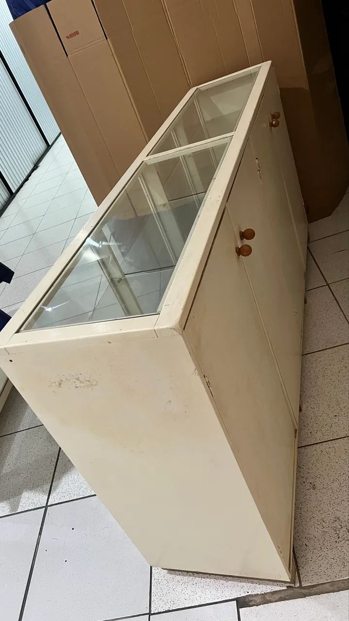Balcão para Loja de Madeira e Vidros  - Foto 3