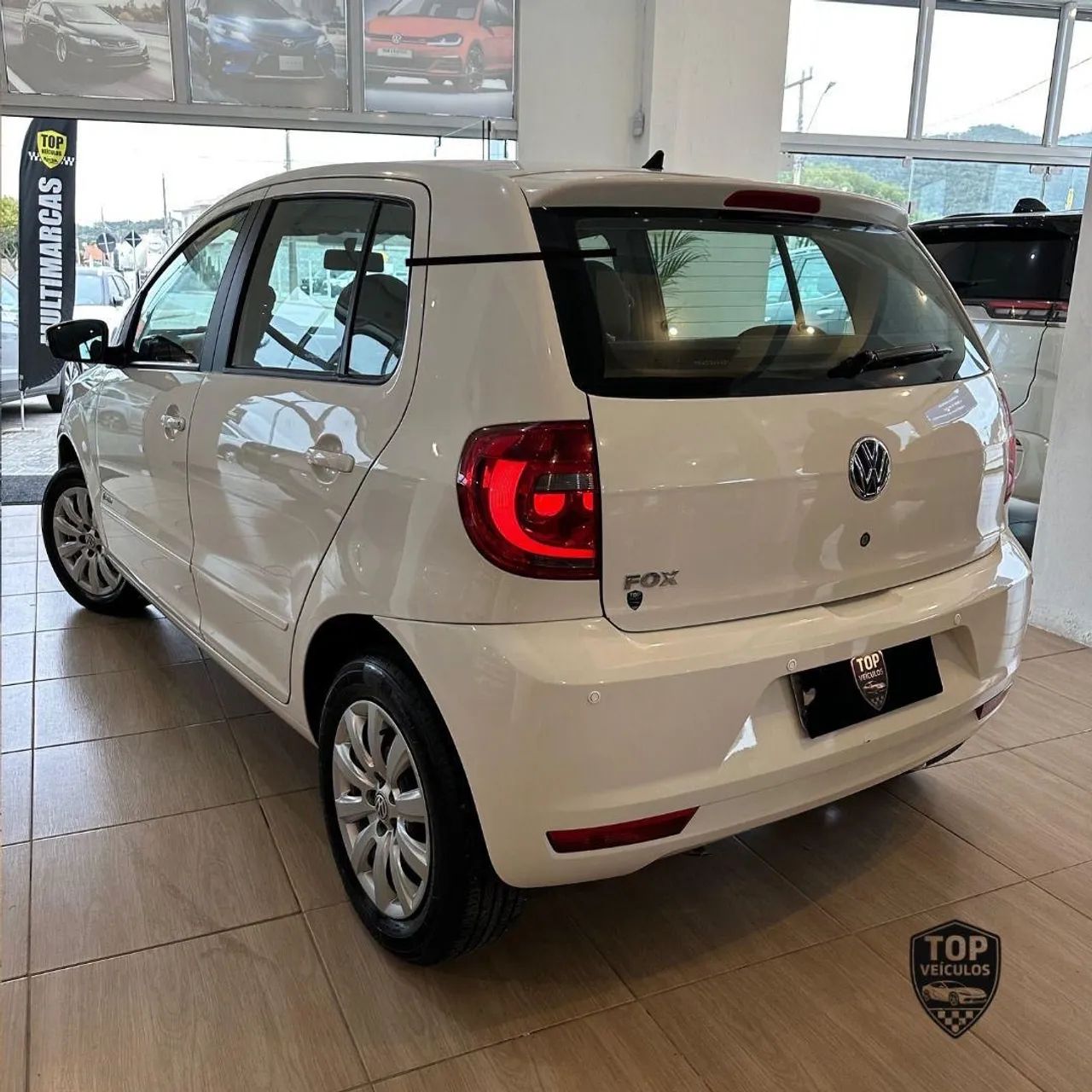 Volkswagen Fox 1.0 MI Total Flex 8V 5P 2014
