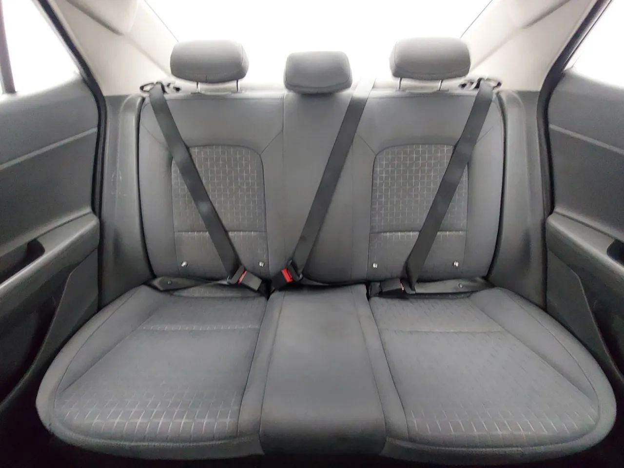 Hyundai HB20S Comfort Plus 1.0 TB Flex 12V Mec., foto 18 de 18