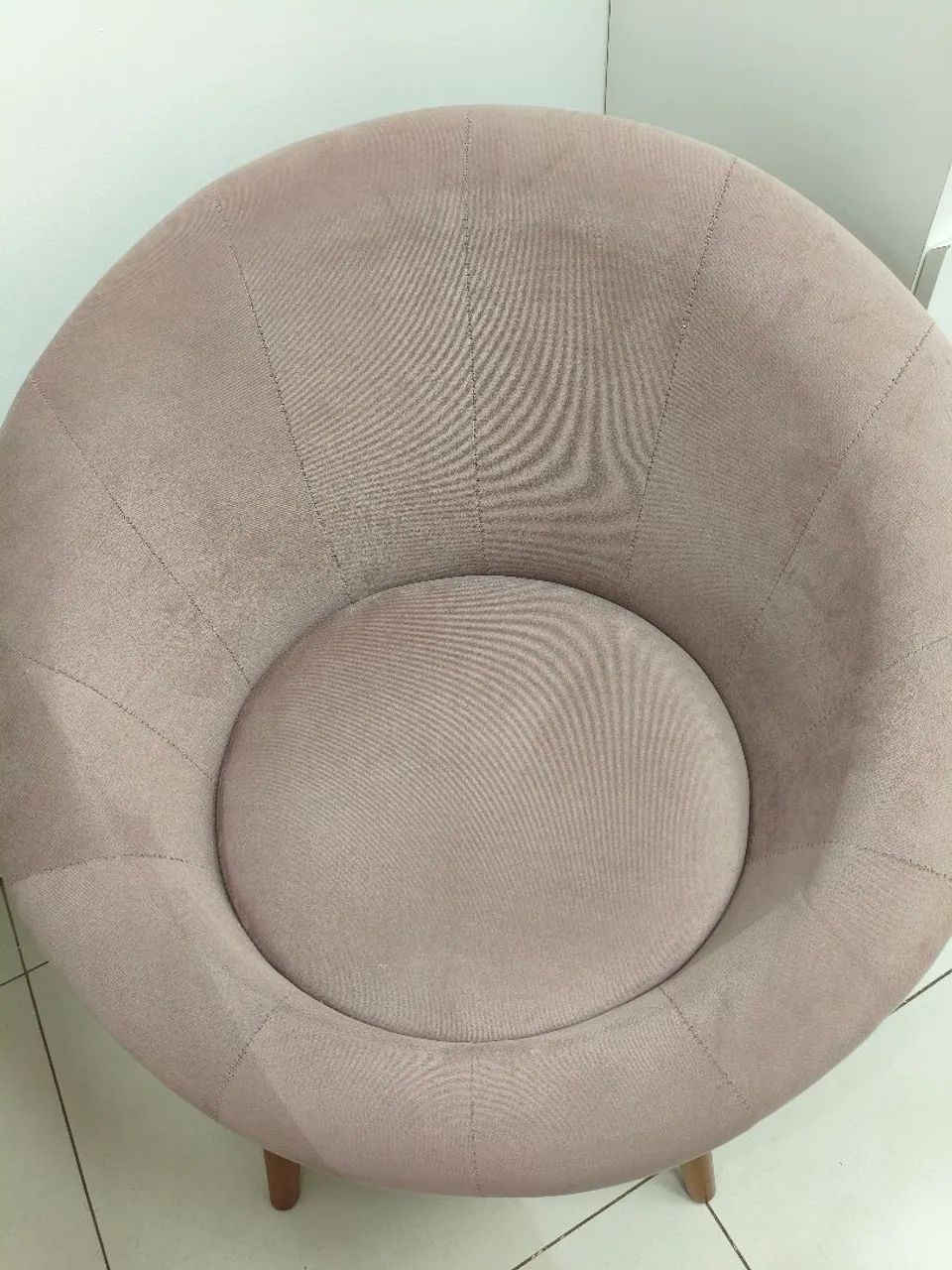 Armchair470063309925928962