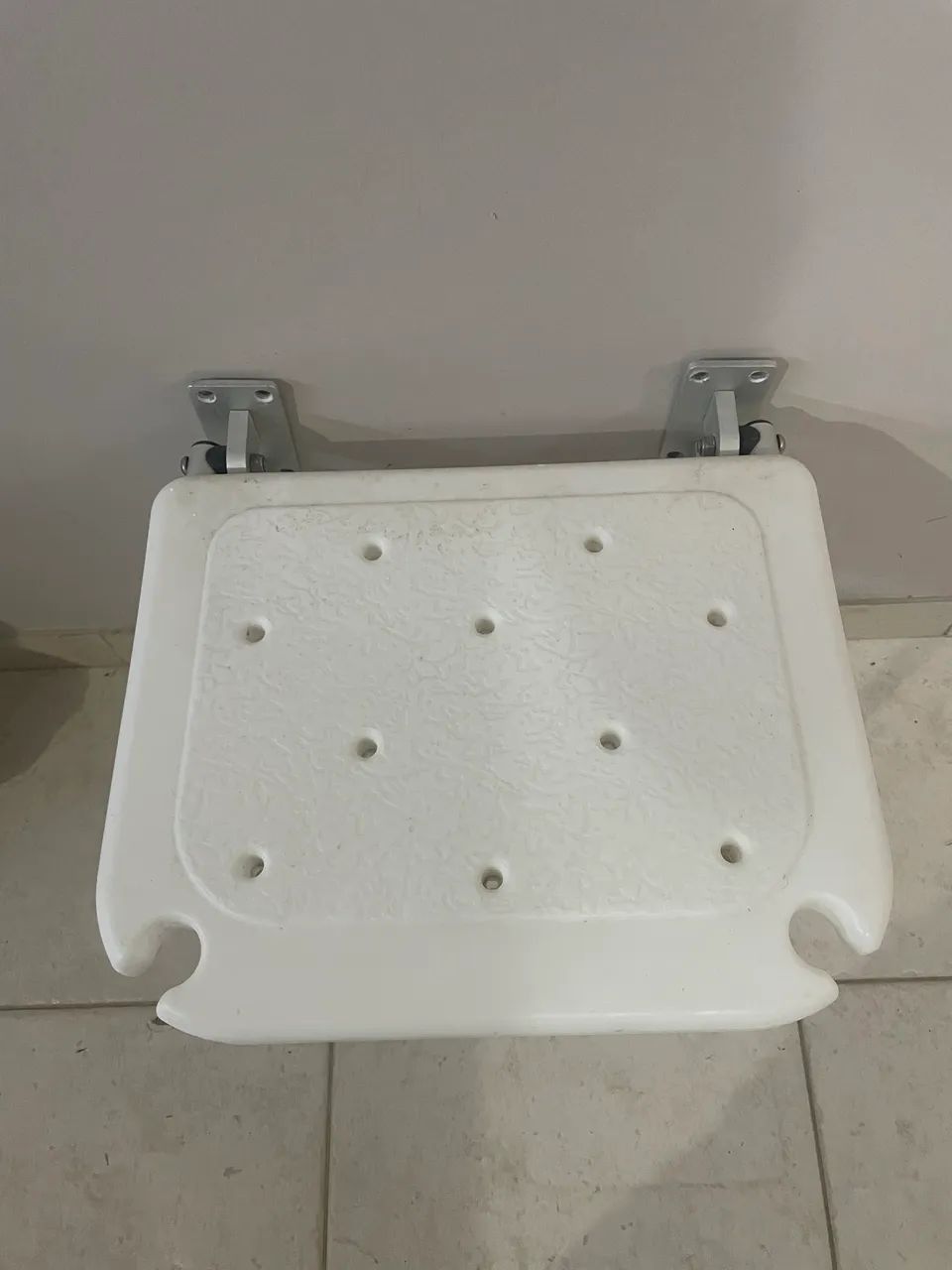 Banco articulado para banho - Foto 3