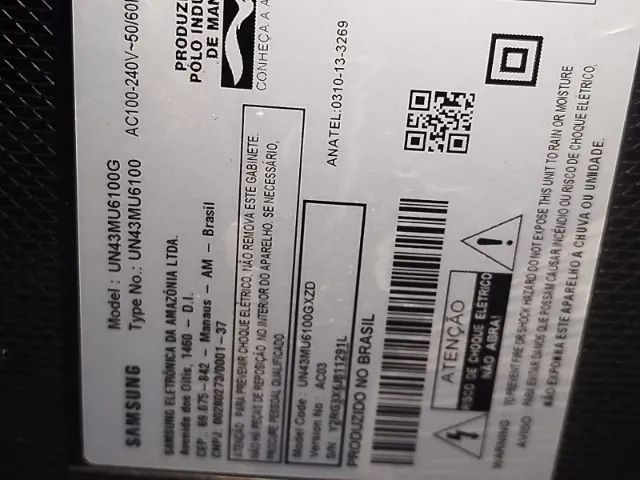 Vendo essa TV Samsung de 43 Polegadas, Tela Quebrada