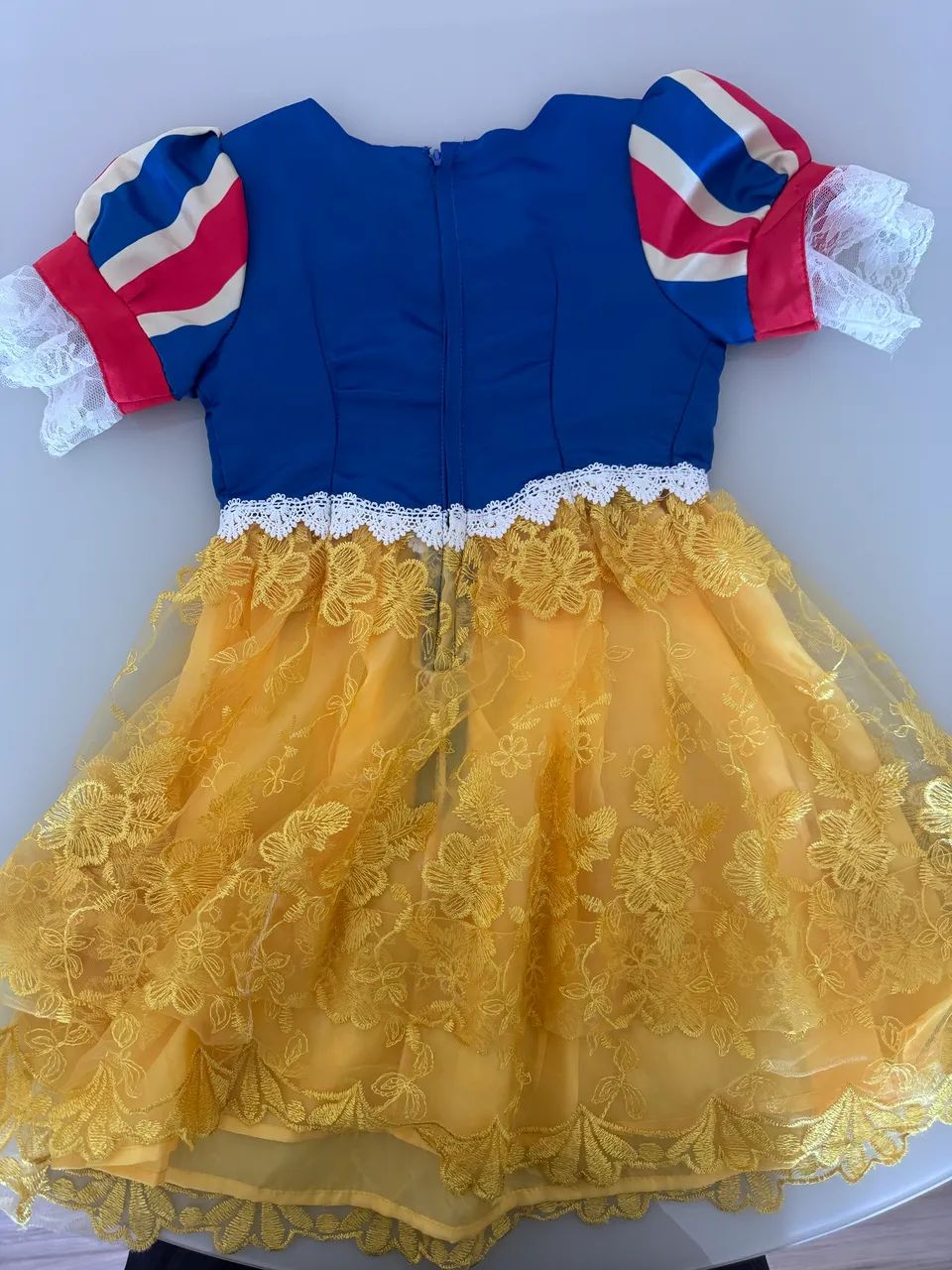 Fantasia branca de neve - 1,30m - Foto 3