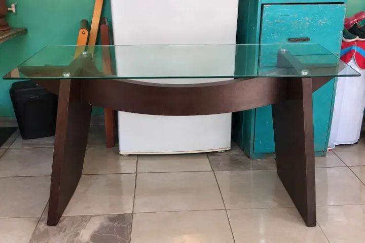 Mesa de Jantar com tampa de vidro - 2 metros. 