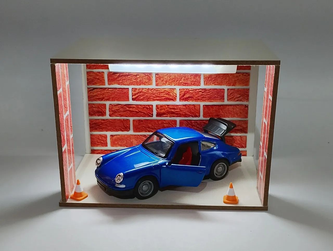 Expositor de Miniaturas de Carrinhos de Metal com LED e Sensor  - Foto 3