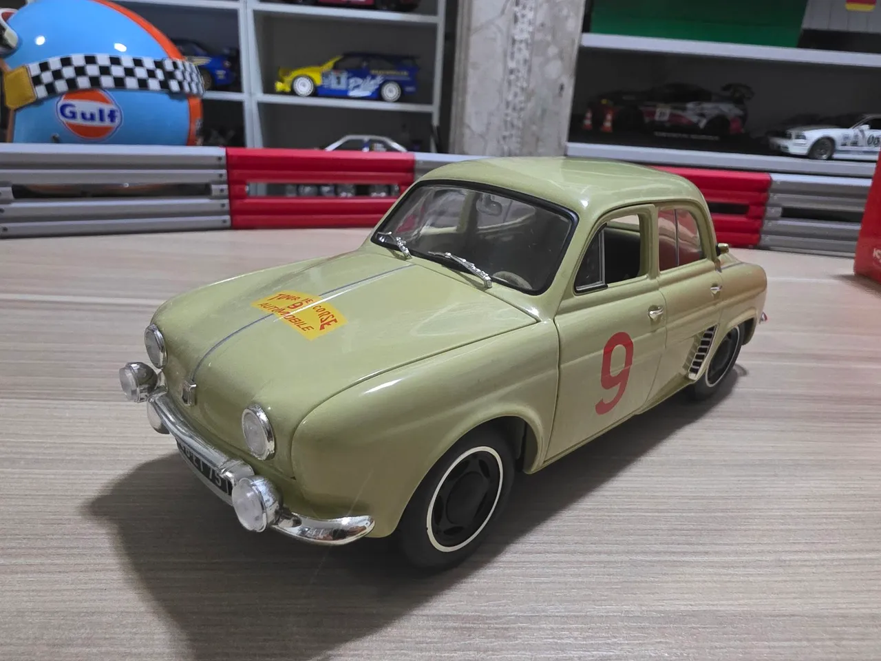 Miniatura 1/18 BMW 3 Touring Branco - Paragon Models - Hobbies e